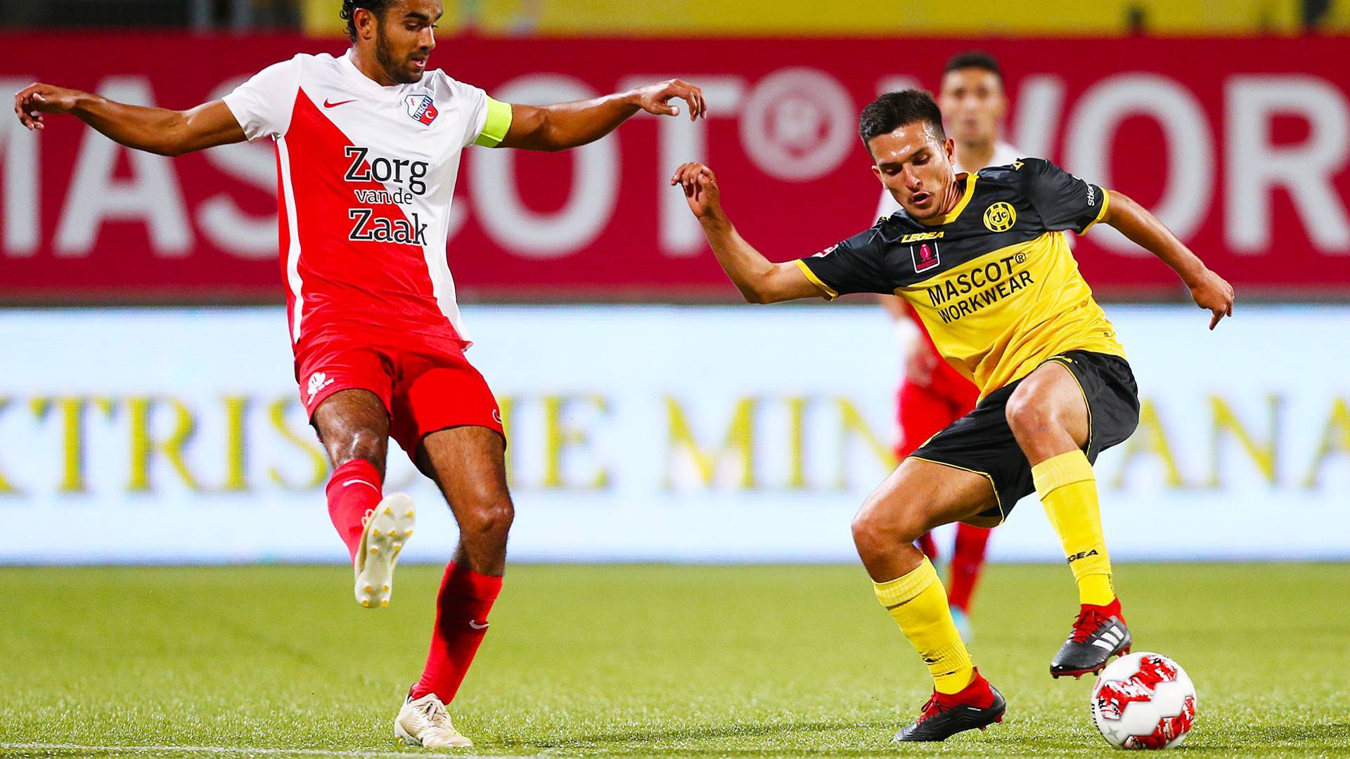 但特纳眼中 但特纳眼中