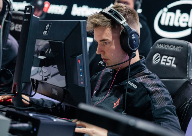 数据反哺 数据反哺