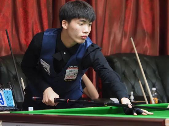 重点观察两 重点观察两